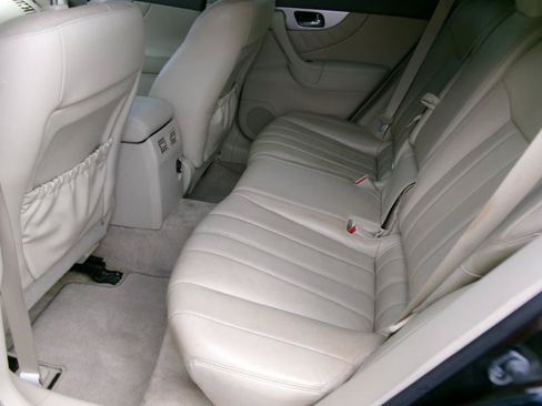 Used 2017 INFINITI QX70 2WD image 9