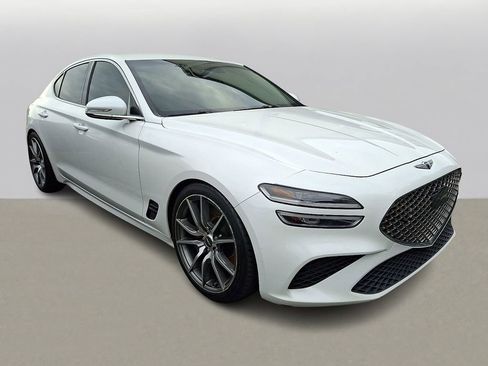 Used 2022 Genesis G70 3.3T RWD image 3