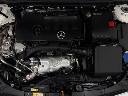 Certified 2023 Mercedes-Benz CLA 250 image 32