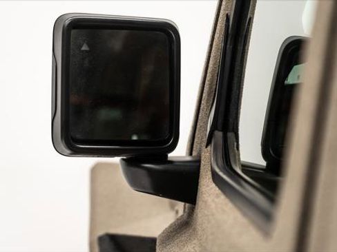 Used 2025 Jeep Gladiator Sport image 26