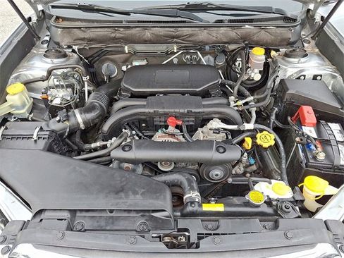 Used 2012 Subaru Outback 2.5i Limited image 26