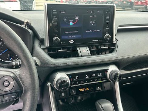 Certified 2019 Toyota RAV4 XLE w/ Convenience Package AWD/4WD image 25