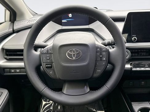 Used 2024 Toyota Prius LE image 12