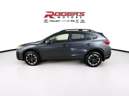 Used 2021 Subaru Crosstrek 2.0i Premium w/ Moonroof Package AWD/4WD image 4