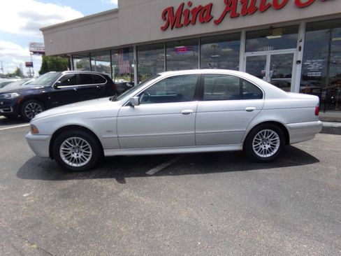 Used 2002 BMW 530i Sedan RWD image 2