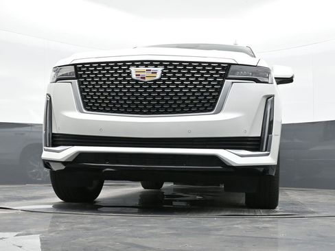 Used 2023 Cadillac Escalade Premium Luxury w/ Performance Package image 41