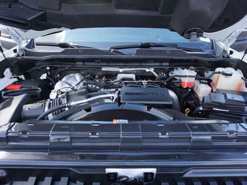 Used 2024 Chevrolet Silverado 2500 LT w/ Convenience Package image 15