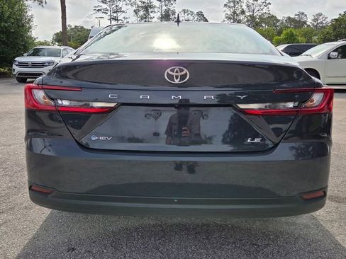 Used 2025 Toyota Camry LE FWD image 6