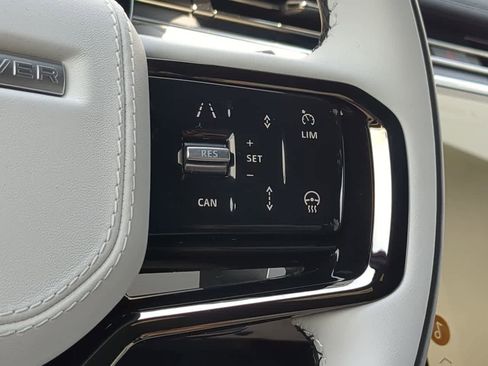 New 2025 Land Rover Range Rover Sport Dynamic SE image 27