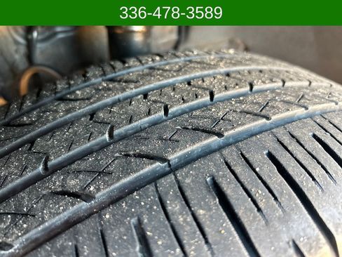 Used 2023 Toyota RAV4 XLE Premium image 27