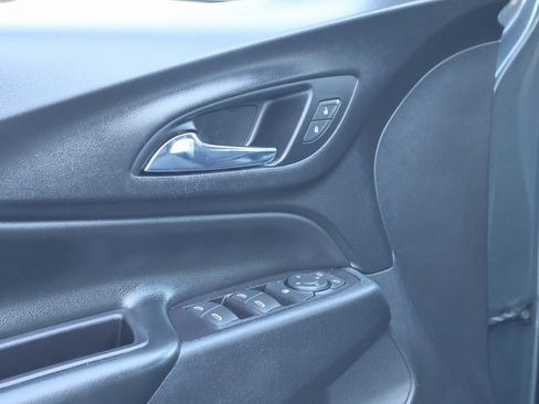 Used 2021 Chevrolet Equinox LT image 22