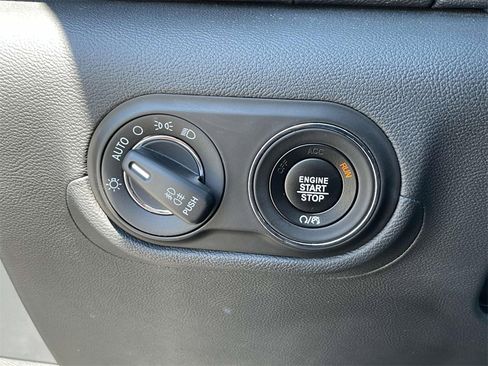 Used 2023 Maserati Levante Modena image 19