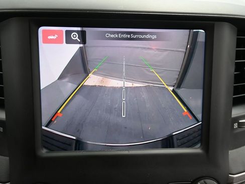 Used 2024 RAM 3500 Tradesman w/ Chrome Appearance Group image 28