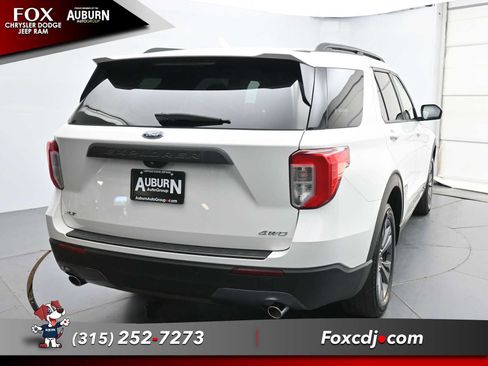 Used 2023 Ford Explorer XLT w/ Equipment Group 202A AWD/4WD image 4