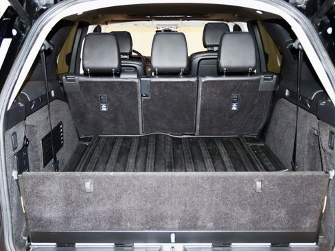 Used 2018 Land Rover Discovery HSE image 65