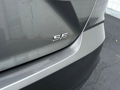 Used 2025 Toyota Camry SE FWD image 35