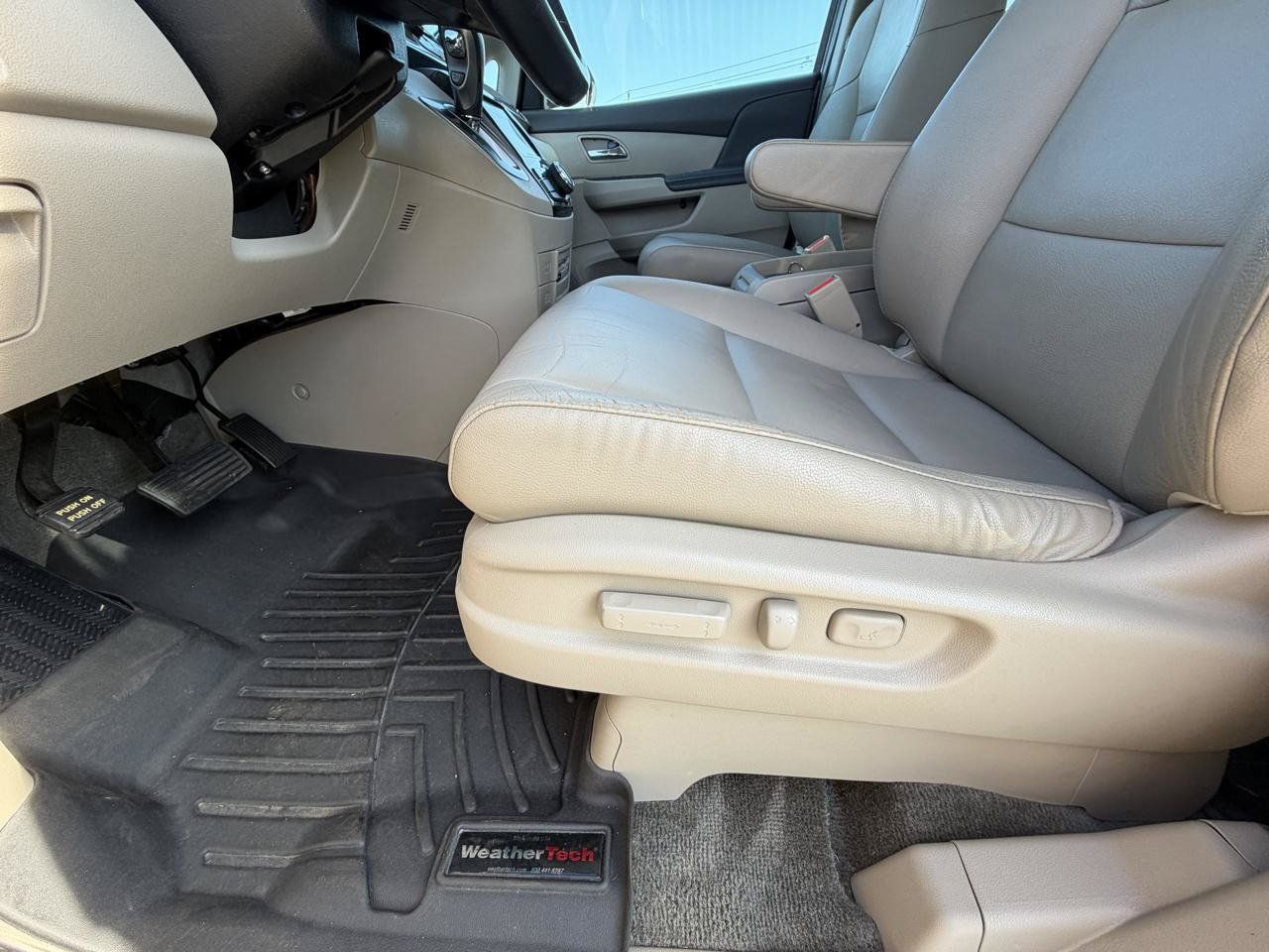 Used 2016 Honda Odyssey Touring image 9