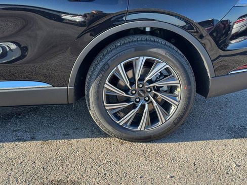 New 2026 Lincoln Aviator AWD image 9