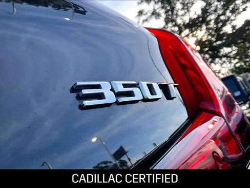 Certified 2022 Cadillac XT4 Luxury w/ Cold Weather Package image 11