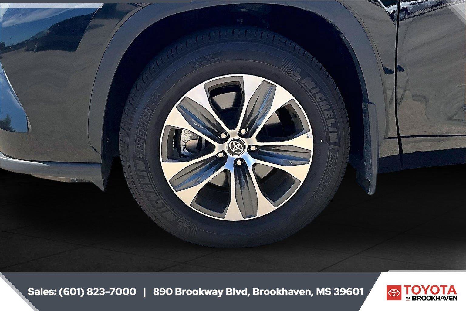 Used 2026 Toyota Highlander XLE AWD/4WD image 7