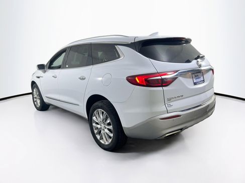 Used 2020 Buick Enclave Essence w/ Sound and Sites Package image 7