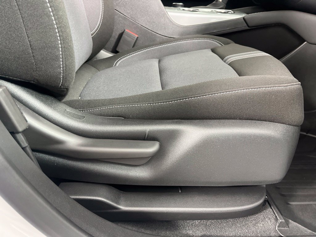 New 2026 Chevrolet Blazer LT w/ LPO, Floor Liner Package FWD image 9