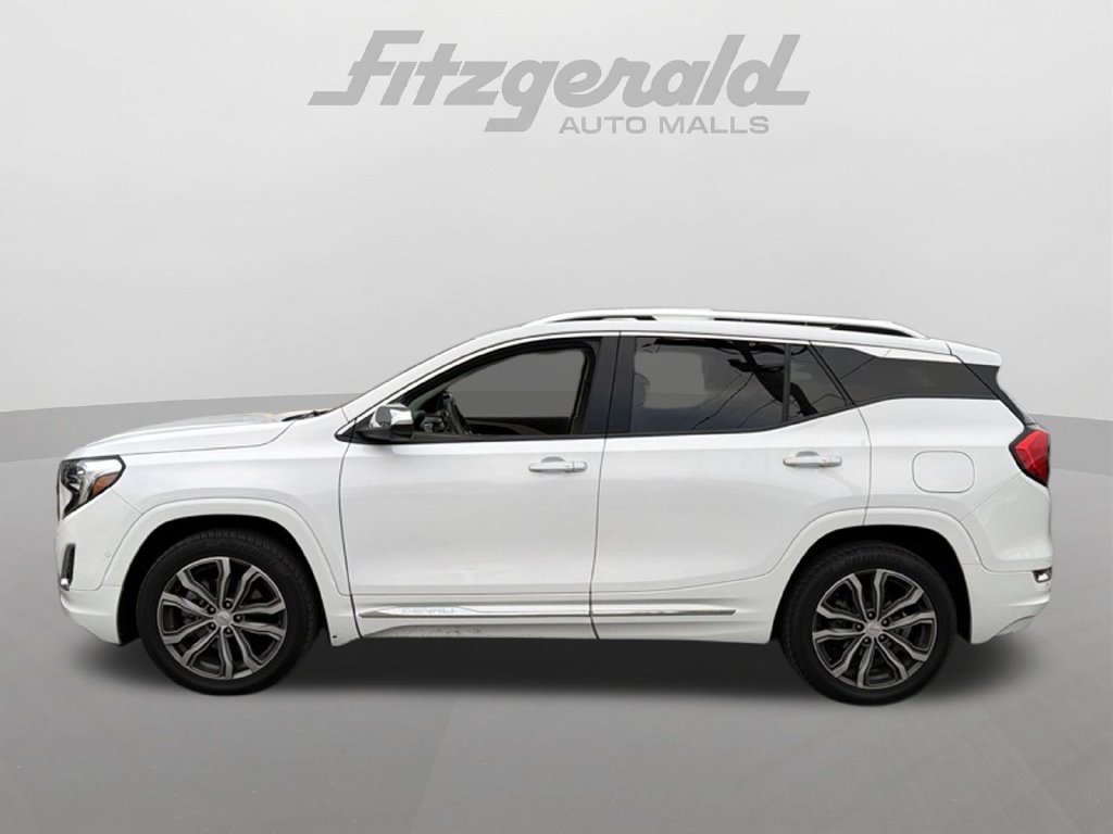 Used 2019 GMC Terrain Denali w/ Advanced Safety Package AWD/4WD image 3