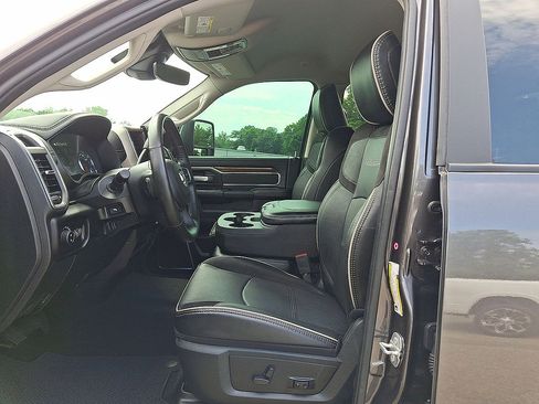 Certified 2024 RAM 2500 Laramie w/ Safety Group AWD/4WD image 17