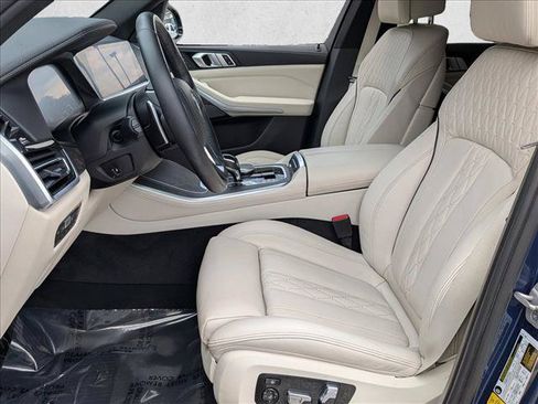 Used 2021 BMW X5 xDrive40i w/ Premium Package AWD/4WD image 18