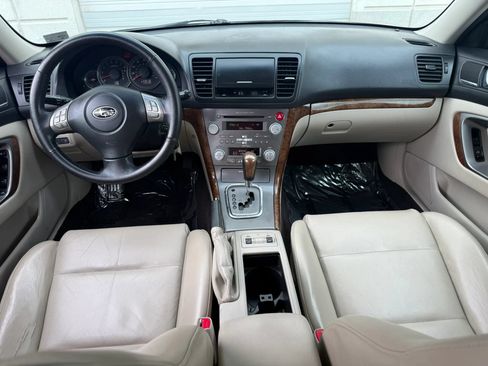 Used 2009 Subaru Outback 2.5i Limited AWD/4WD image 13