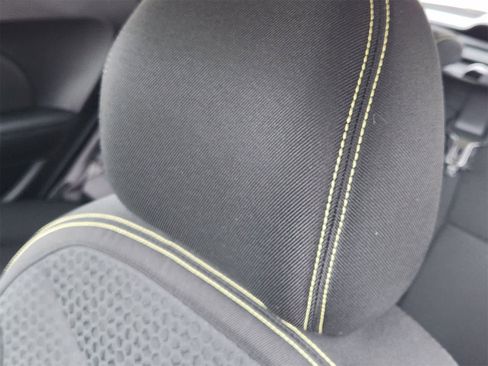 Used 2016 Kia Soul + image 15