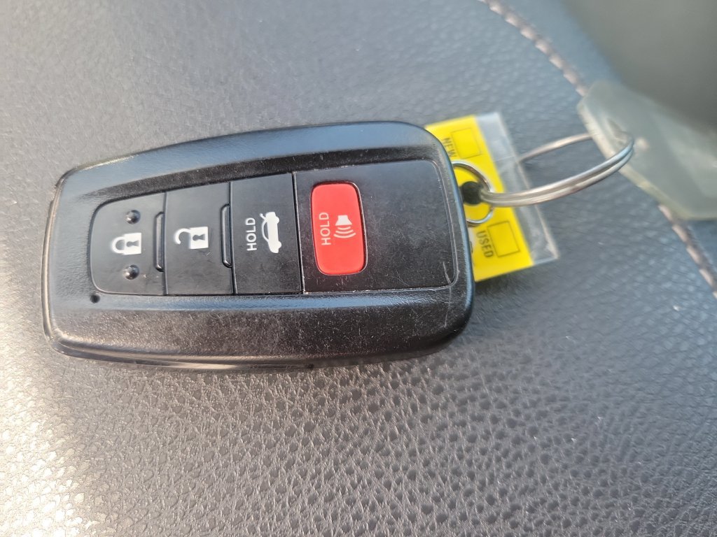 Certified 2021 Toyota Camry XSE FWD image 35