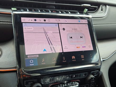 New 2025 Jeep Grand Cherokee L Overland w/ Trailer Tow Package image 31