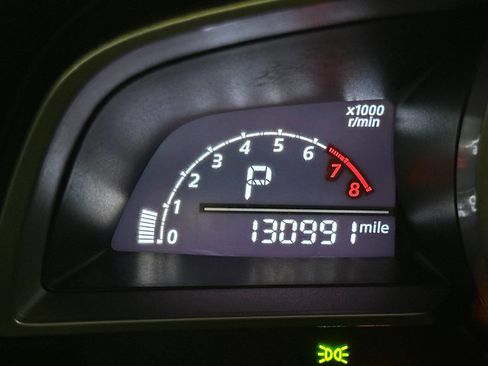 Used 2015 MAZDA MAZDA3 i Touring image 12