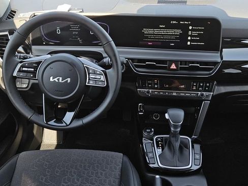 New 2026 Kia Seltos S FWD image 12