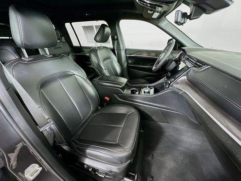 Certified 2024 Jeep Grand Cherokee L Limited w/ Luxury Tech Group II image 42