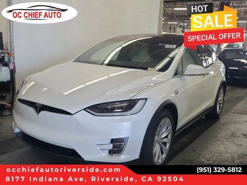 Used 2018 Tesla Model X 75D AWD/4WD image 1