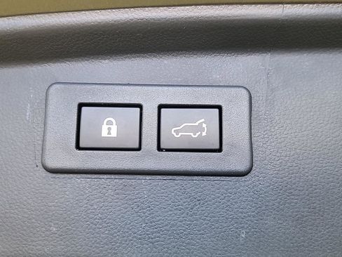 Used 2024 Subaru Outback Limited AWD/4WD image 8