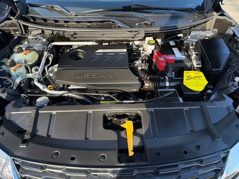 Used 2023 Nissan Rogue SV w/ SV Premium Package image 41