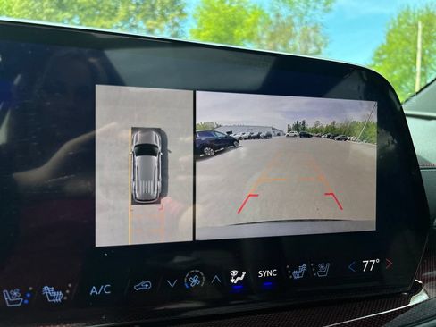 Used 2024 Chevrolet Traverse RS w/ LPO, Floor Liner Package FWD image 32