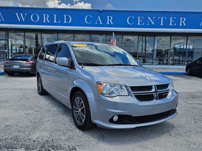 Used 2017 Dodge Grand Caravan SXT