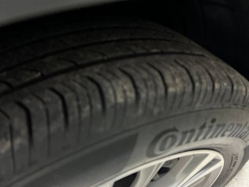 Used 2023 Buick Envision Preferred FWD image 41