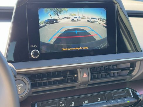 Used 2026 Toyota Prius Plug-In Hybrid image 22