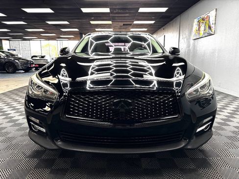 Used 2017 INFINITI Q50 Signature Edition w/ Cargo Package (L95) image 4