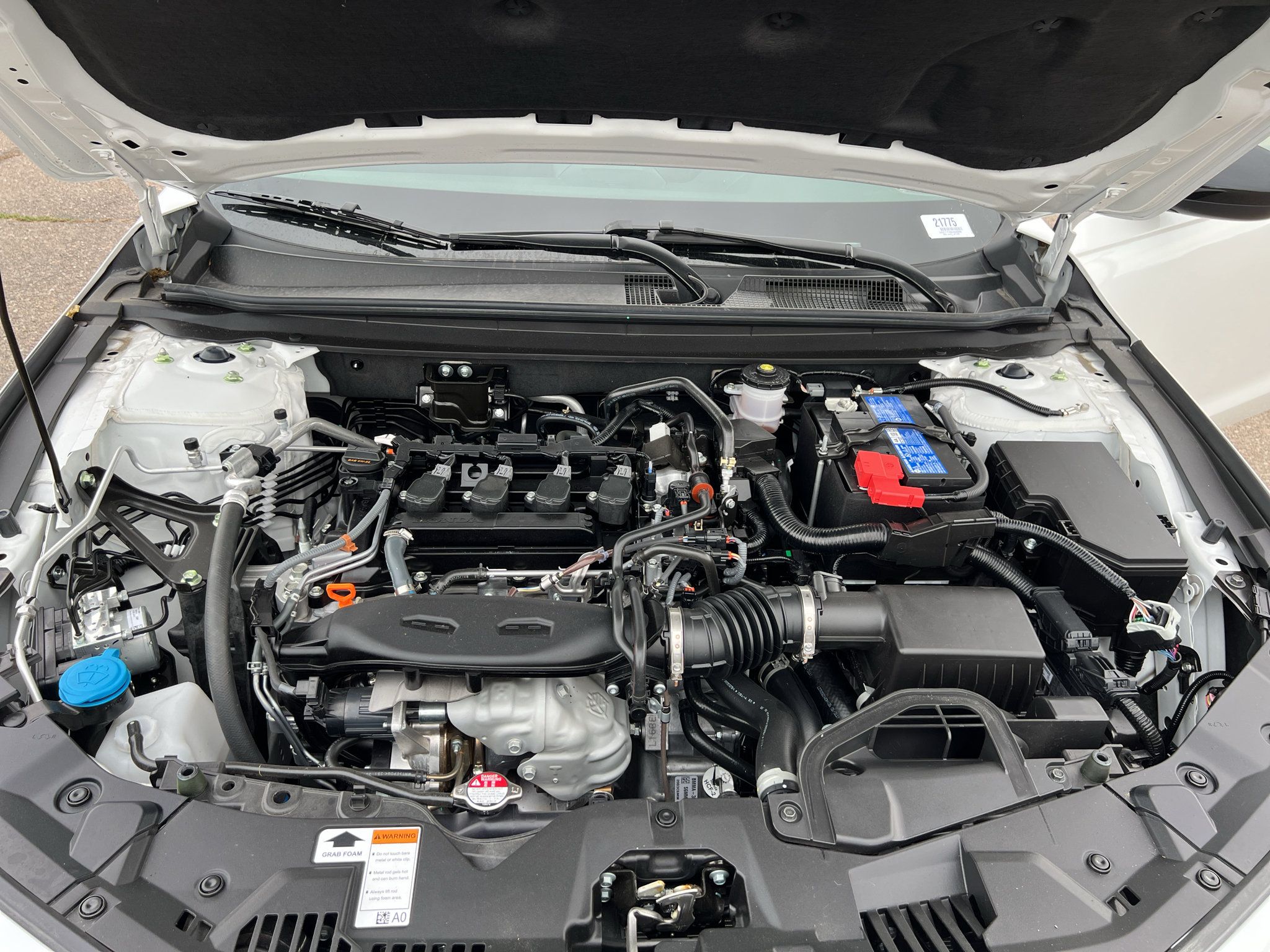 Used 2025 Honda Accord SE image 27