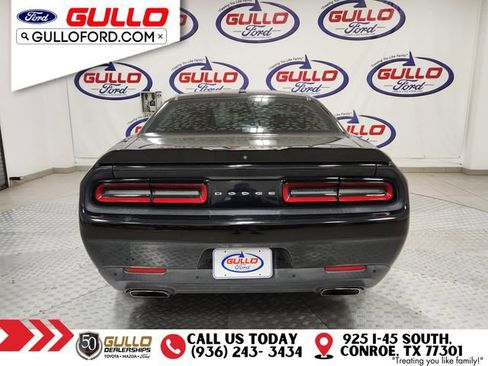 Used 2019 Dodge Challenger R/T image 6