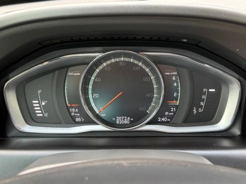 Used 2017 Volvo XC60 T5 Inscription w/ Preferred Option Package FWD image 33