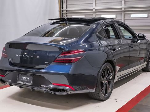 Certified 2022 Genesis G70 3.3T RWD image 6