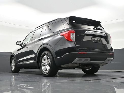 Used 2024 Ford Explorer XLT w/ Equipment Group 202A RWD image 27
