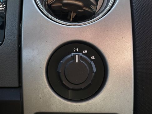 Used 2011 Ford F150 XLT w/ XLT Convenience Pkg image 21